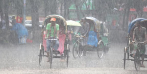 ঢাকাসহ ১৩ জেলায় ঝোড়ো হাওয়াসহ বজ্রবৃষ্টির আভাস দিয়েছে বাংলাদেশ আবহাওয়া অধিদপ্তর